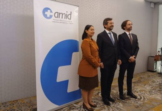 Combate al mercado ilegal de dispositivos m&eacute;dicos se integra a estrategia sanitaria