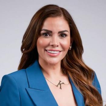 Karina Barr&oacute;n, secretaria de Desarrollo Humano de Monterrey, es detenida por autoridades federales