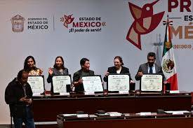 Delfina G&oacute;mez entrega ‘Presea Estado de M&eacute;xico’ a 16 figuras destacadas