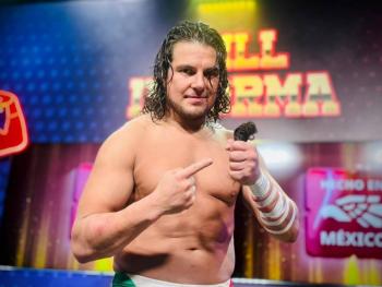 &Aacute;ngel de Oro impone su ley en la Arena M&eacute;xico y rapa a Johnny Consejo