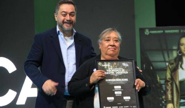 Fortalece la Secretaría de Economía la cadena productiva del sector calzado