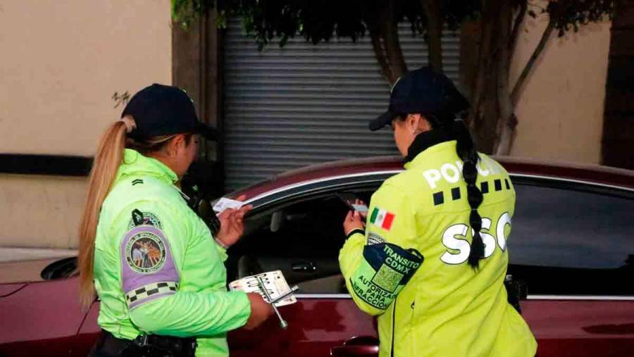 Operativo de tr&aacute;nsito en Cuauht&eacute;moc deja motocicletas y veh&iacute;culos asegurados
