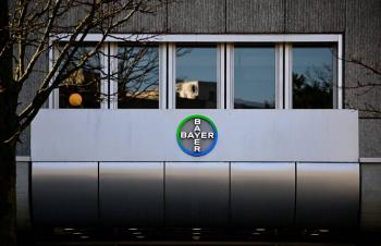 Juez de EEUU concede aprobaci&oacute;n preliminar al acuerdo millonario de Bayer por su herbicida Roundup