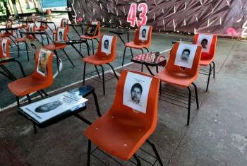 Juez ordena a SEDENA entregar 853 folios del caso Ayotzinapa
