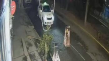 Polic&iacute;as de CDMX separados de su cargo tras mover taxi con dos cad&aacute;veres hacia Naucalpan