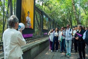 “ES MUJER”, LA EXPOSICI&Oacute;N QUE LLENA PASEO DE LA REFORMA CON RETRATOS DE MUJERES PODEROSAS