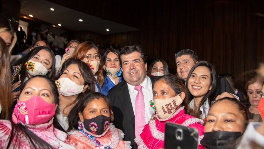 M&aacute;s mujeres en el mercado laboral podr&iacute;an elevar hasta 22% el crecimiento econ&oacute;mico de M&eacute;xico: Pedro Haces