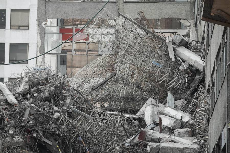 Localizan segundo cuerpo tras derrumbe de edificio en San Antonio Abad