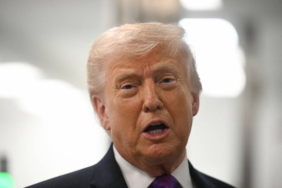 Trump afirma que guerra contra Irán podría terminar pronto tras intensos ataques