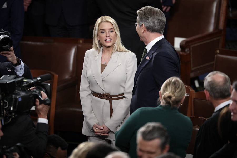 Fiscal de Estados Unidos se traslada a base militar tras recibir amenazas por el caso Epstein