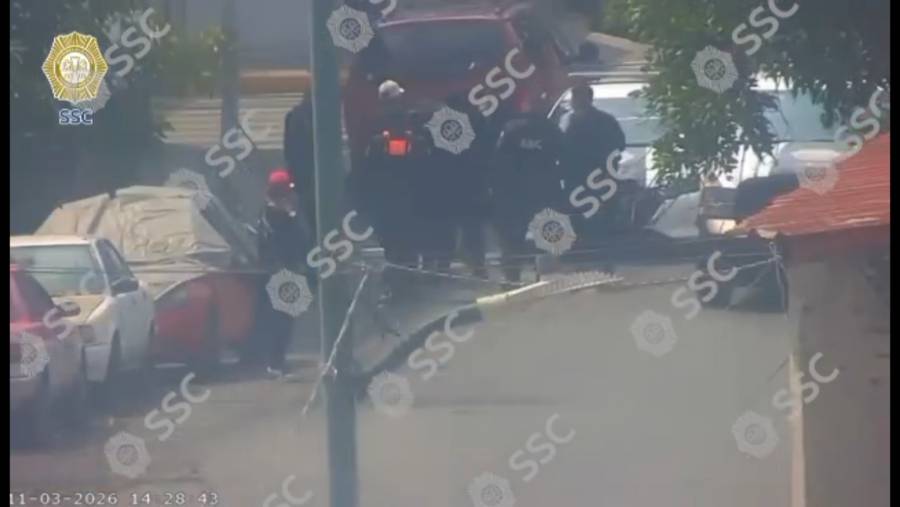 Detienen a dos hombres por robo a cuentahabiente en Plaza Universidad
