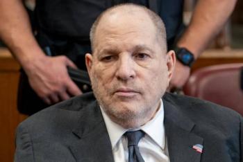 La prisi&oacute;n es un infierno: Harvey Weinstein
