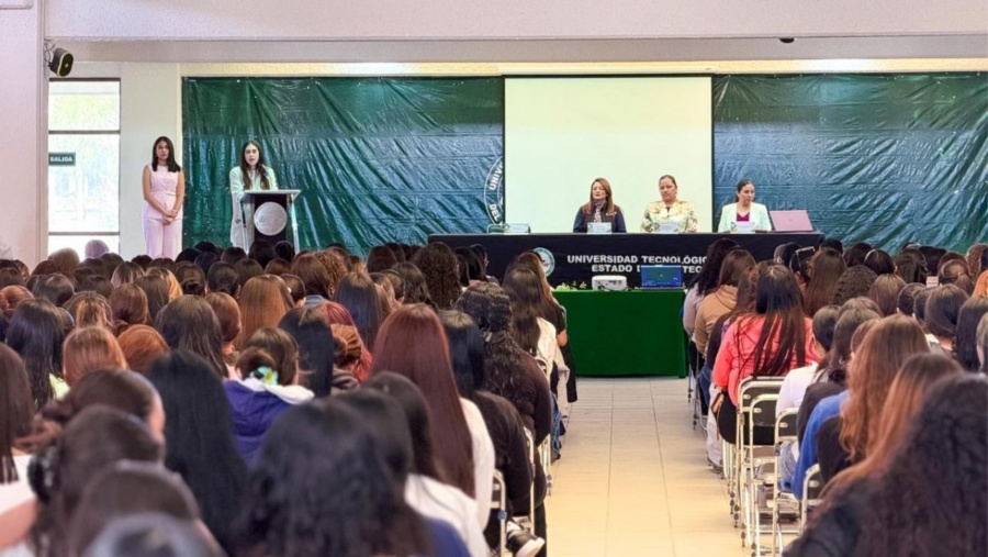 Utzac abre espacios de participación para alumnas en jornada sobre derechos de las mujeres
