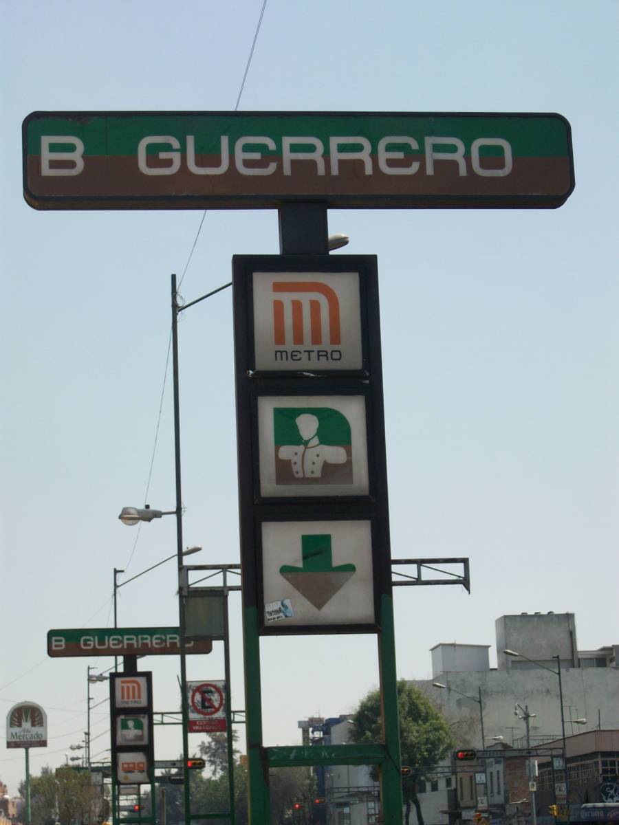 Localizan cuerpo de un hombre en accesos de la estación Guerrero