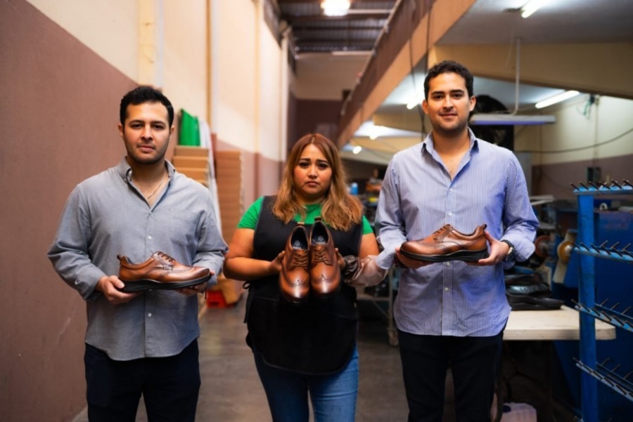 Empresa familiar guanajuatense exporta calzado de piel a EU con apoyo de COFOCE