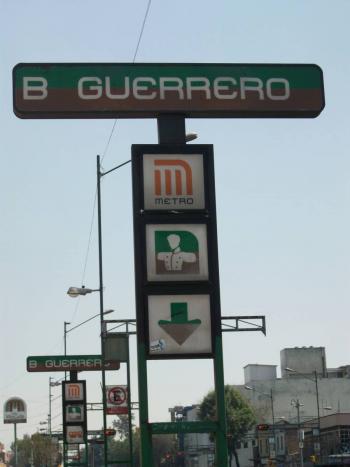 Localizan cuerpo de un hombre en accesos de la estaci&oacute;n Guerrero