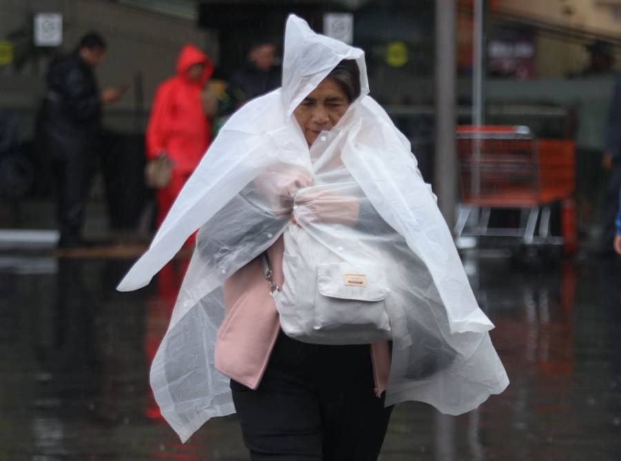 Prevén lluvias y fuertes rachas de viento este viernes en la Ciudad de México