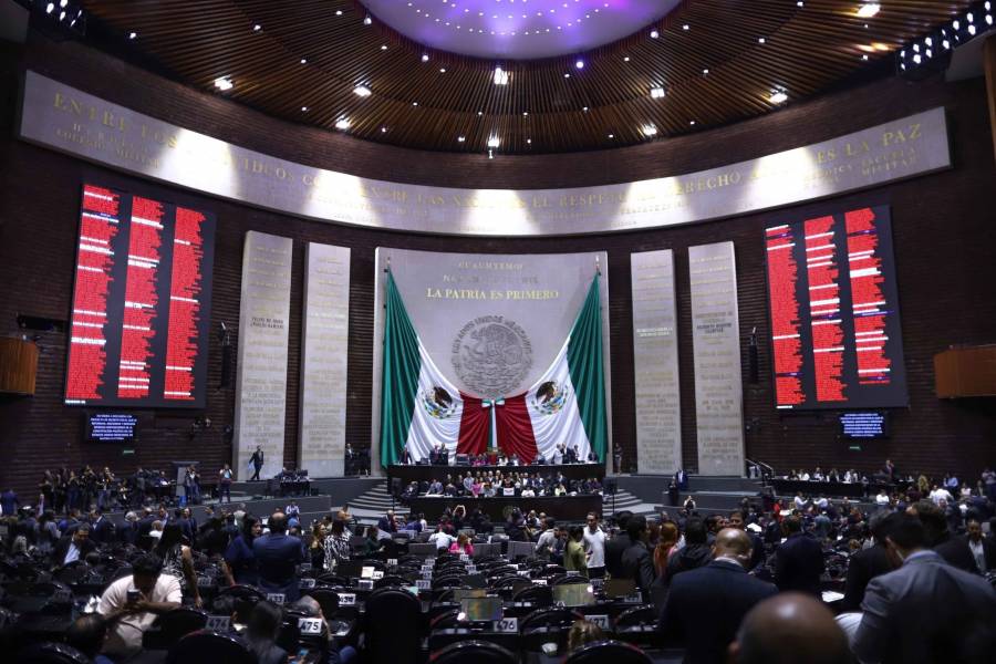 Rechazo a reforma electoral frena posibilidad de representación migrante en el Congreso