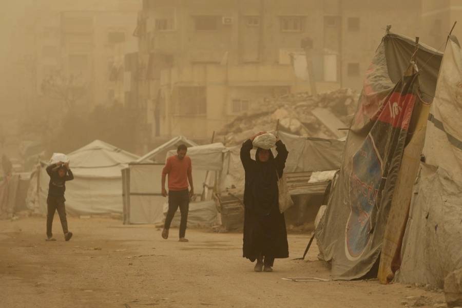 Vuelos de palestinos desde Gaza a Sudáfrica e Indonesia generan polémica internacional