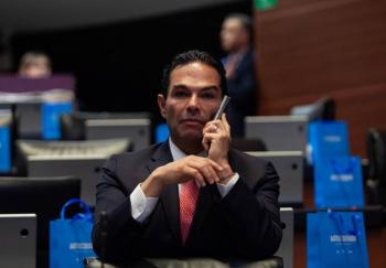 Reconocen trayectoria municipalista del senador Enrique Vargas del Villar