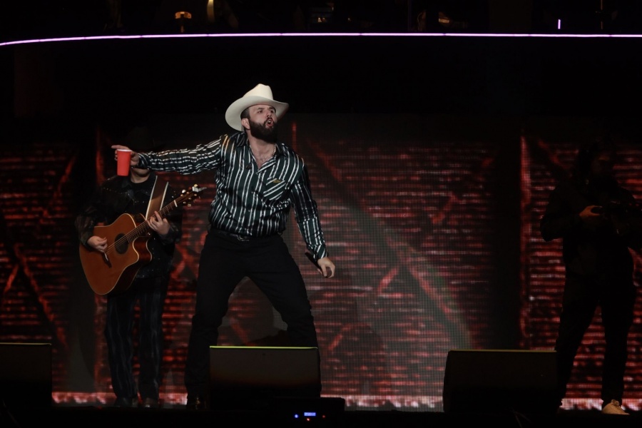 Car&iacute;n Le&oacute;n y Jelly Roll estrenan ‘Lighter’, primer sencillo del &aacute;lbum musical de la Copa Mundial 2026