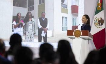 Sheinbaum entrega 106 viviendas en Nayarit y Quintana Roo y reporta 945 entregas en 2026