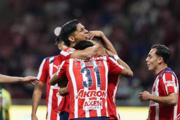 Chivas aplasta a Le&oacute;n y se adue&ntilde;a del liderato del Clausura 2026