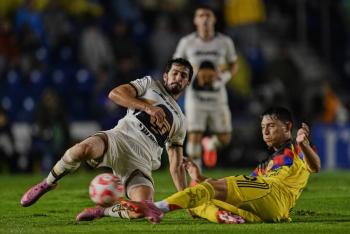 Pumas y Am&eacute;rica se enfrentan en un partido clave rumbo a la liguilla
