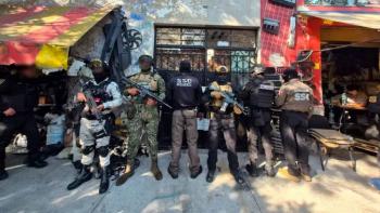 Detienen a cinco hombres en cateos de la SSC y FGJ en Cuauht&eacute;moc; aseguran ocho toneladas de autopartes y droga