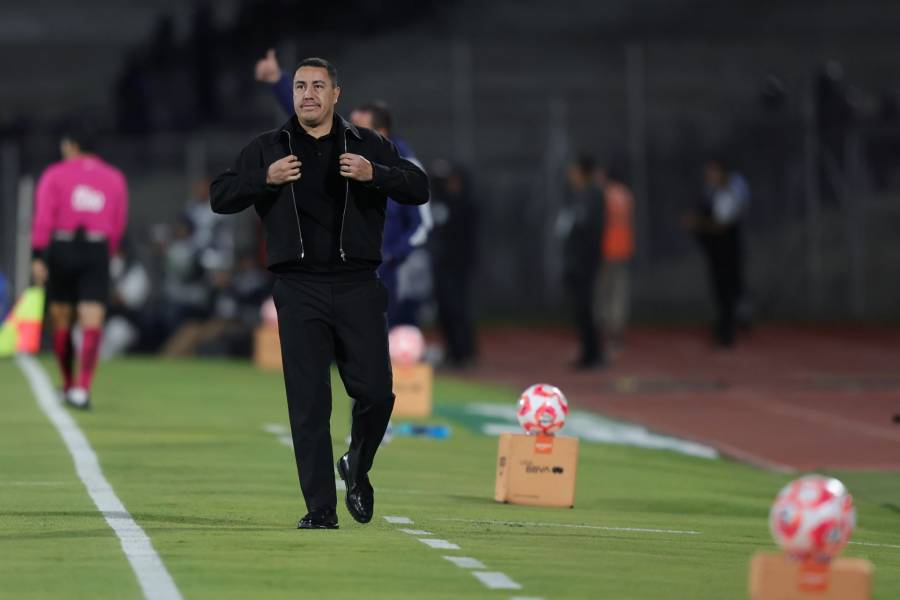 Efraín Juárez roba reflectores con emotivo festejo tras triunfo de Pumas