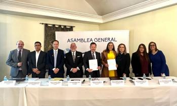 Mercado Libre y CANIPEC sellan alianza contra la falsificaci&oacute;n de cosm&eacute;ticos en M&eacute;xico