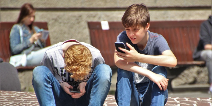 Adicción a las nuevas tecnologías en adolescentes: un reto creciente para la salud mental