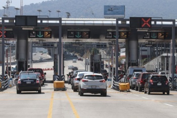 Saturaci&oacute;n de carreteras durante periodos vacacionales