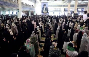 Multitud de iran&iacute;es participa de la oraci&oacute;n por la Fiesta del Fin del Ayuno pese a la guerra