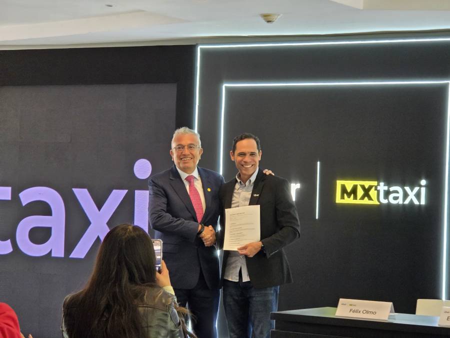 Uber y taxis concesionados sellan alianza hist&oacute;rica rumbo al Mundial de F&uacute;tbol en M&eacute;xico