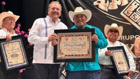 Gobierno de San Luis Potos&iacute; respalda legado del Grupo de Danza Oxitipa en su 37 aniversario