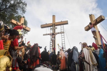 De la evangelizaci&oacute;n a la tradici&oacute;n: as&iacute; surgi&oacute; la Semana Santa en M&eacute;xico