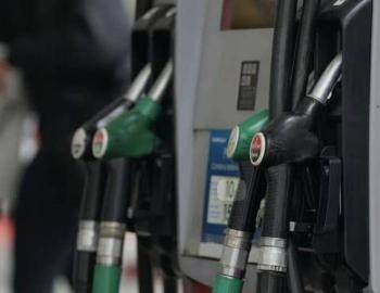 Sheinbaum reprocha a gasolineros por alza en di&eacute;sel y gasolina premium