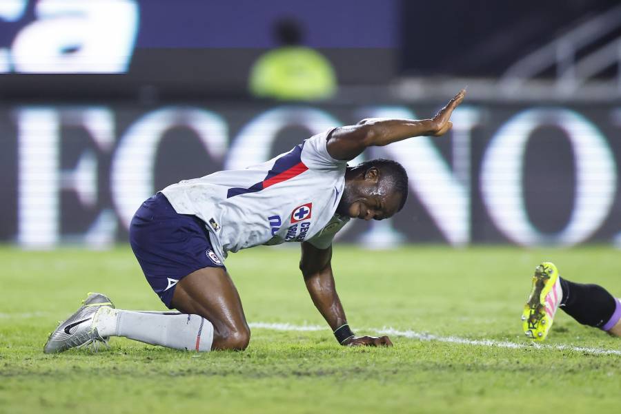 Refuerzo de Cruz Azul queda fuera por problema migratorio en Estados Unidos