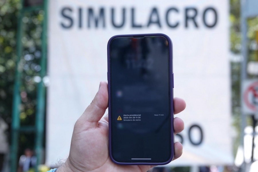 Aprueban nuevo mensaje 'Alerta Máxima' para celulares ante sismos en México