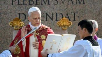 Papa Le&oacute;n XIV llama a rechazar la violencia y proclama a Cristo como Rey de la paz en Domingo de Ramos