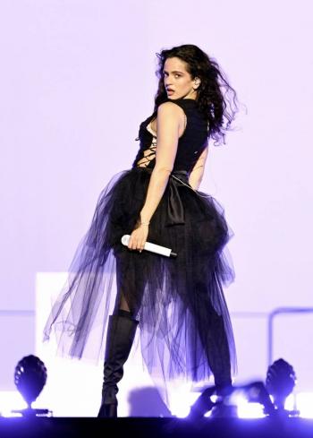 ROSAL&Iacute;A arranca el LUX TOUR mundial