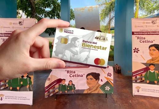 Iztapalapa refuerza el derecho a la educaci&oacute;n con entrega de tarjetas Rita Cetina y nuevo Centro de Atenci&oacute;n de Becas