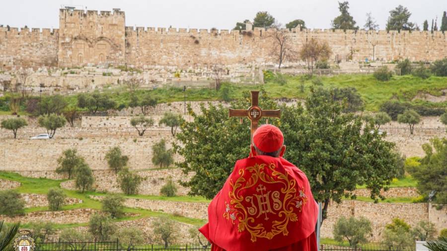 Polic&iacute;a de Israel impide a Patriarca Latino de Jerusal&eacute;n oficiar la misa de Domingo de Ramos en el Santo Sepulcro