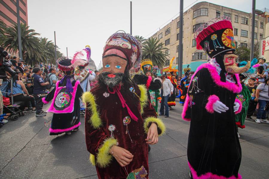 Reúne 70 mil asistentes tercera edición del Carnaval de Carnavales de la Ciudad de México