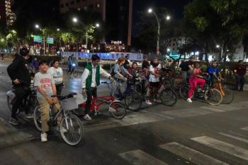 Asisten m&aacute;s de 46 mil personas al segundo Paseo Nocturno: SEMOVI