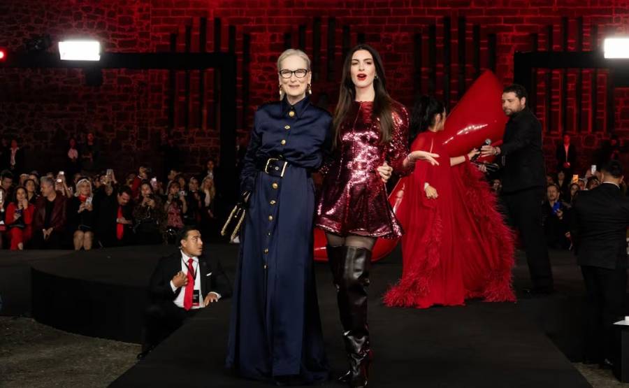 Meryl Streep y Anne Hathaway presentan en México la secuela de “El diablo viste a la moda”