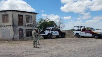 Aseguran siete explosivos improvisados en camioneta abandonada en Tamaulipas