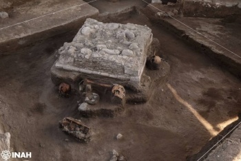 INAH descubri&oacute; altar tolteca durante obras del Tren M&eacute;xico-Quer&eacute;taro