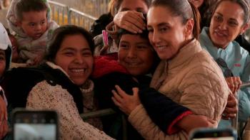 Presidenta entrega t&iacute;tulos agrarios a mujeres en CDMX; la meta es de 150 mil en el pa&iacute;s